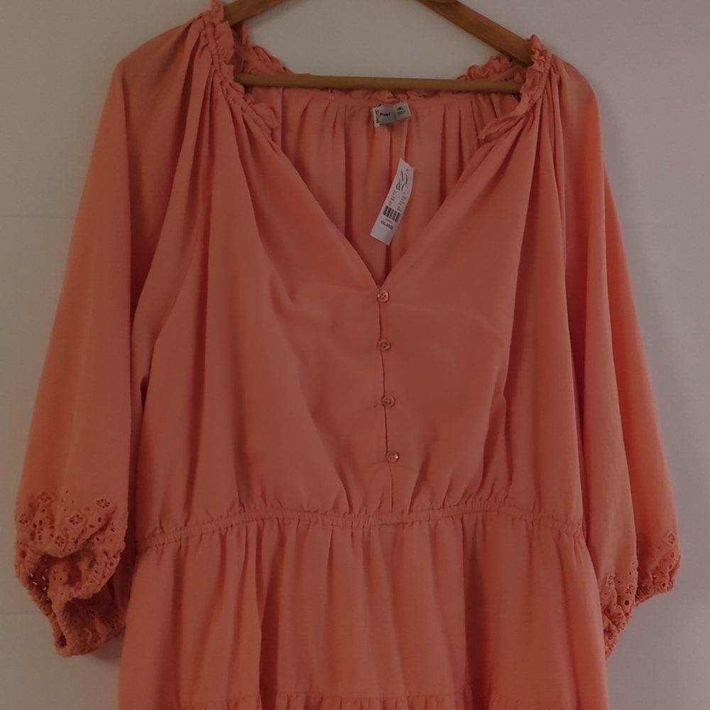 NY&C tiered peach dress eyelet sleeves and hem - Picture 2 of 12